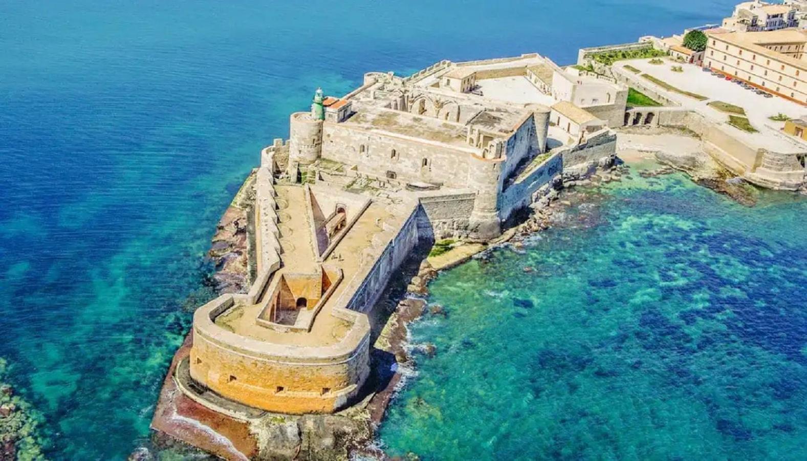 Independent Room Near Ortigia Island Syracuse Екстер'єр фото